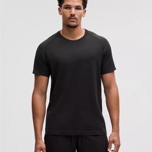 Lululemon Metal vent T